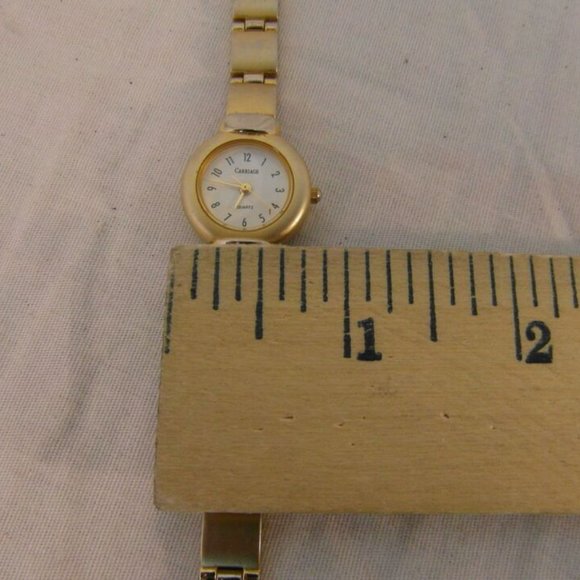 WOMENs CARRIAGE GOLD SILVER STAINLESS STEEL BACK BASE METAL BEZEL WATCH NM 00495 main image 8